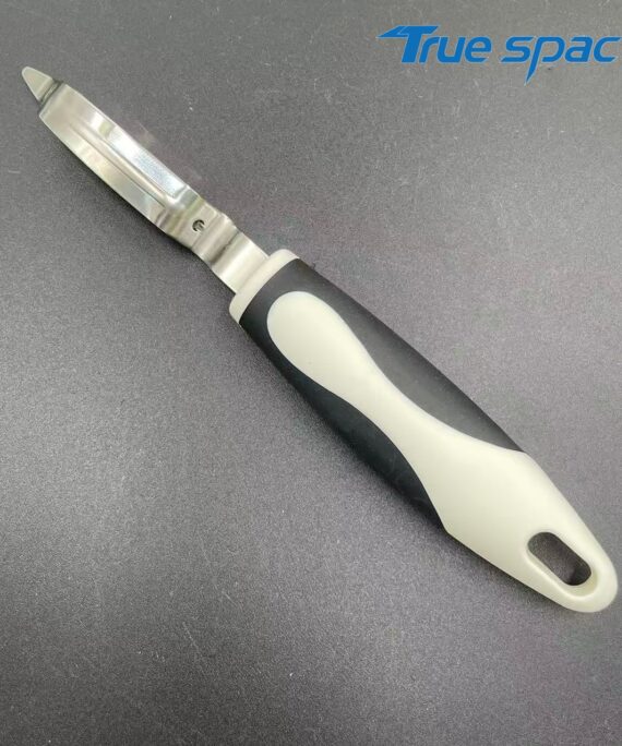 High-quality stainless steel kitchen small accessories - manual potato, fruit and vegetable peelers