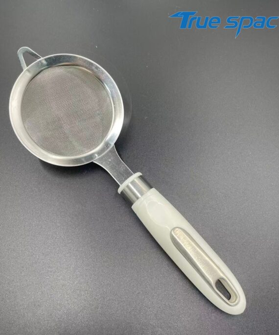 Stainless steel flour sieve, a handheld kitchen pastry tool for baking, with a practical flour sieve featuring a plastic handle