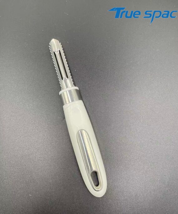 Multi-functional stainless steel kitchen cheese grater and vegetable peeler, practical hand-held kitchen tools