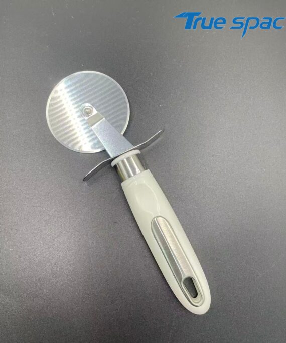 Wholesale stainless steel pizza cutters, cookies and baking utensils from the manufacturer