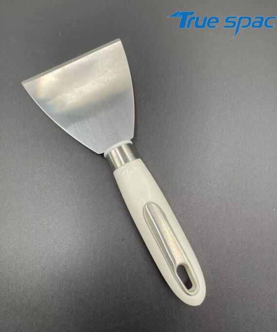 Kitchen utensils: Stainless steel pizza cutter, dough cutter, steak spatula with plastic handle