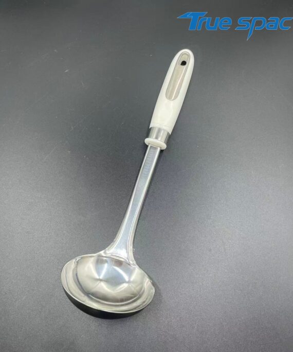 High-quality soup spoons, stainless steel kitchen accessories, metal utensils, cooking soup spoons