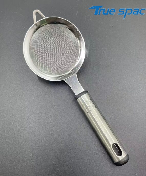 High-quality kitchen small accessories, stainless steel manual flour sieving and baking tools, with a fruit basket shape