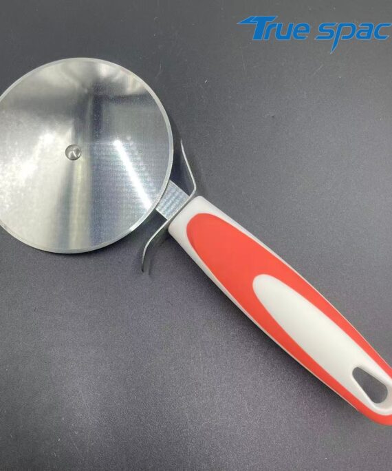 New customized stainless steel sharp pizza wheel cutter with silicone handle