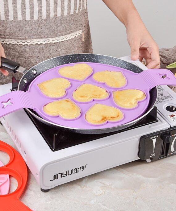 Manufacturer Supplies Silicone Seven-Hole Egg Frying Pan Pancake Mold Multi-Hole Kitchen Supplies for Egg Baking and Cake Tools