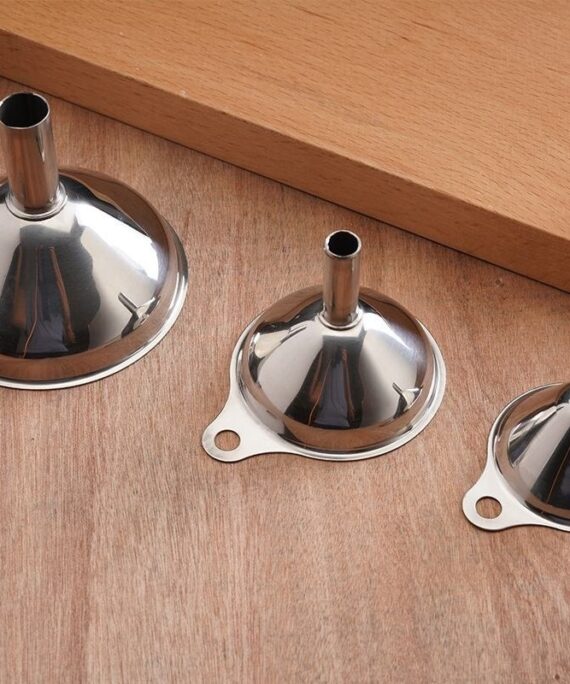 Sufficient Stock Three-Piece Stainless Steel Funnel Set Integrated Leak-Proof and Drip-Proof Liquid Dispenser for Oil and Wine