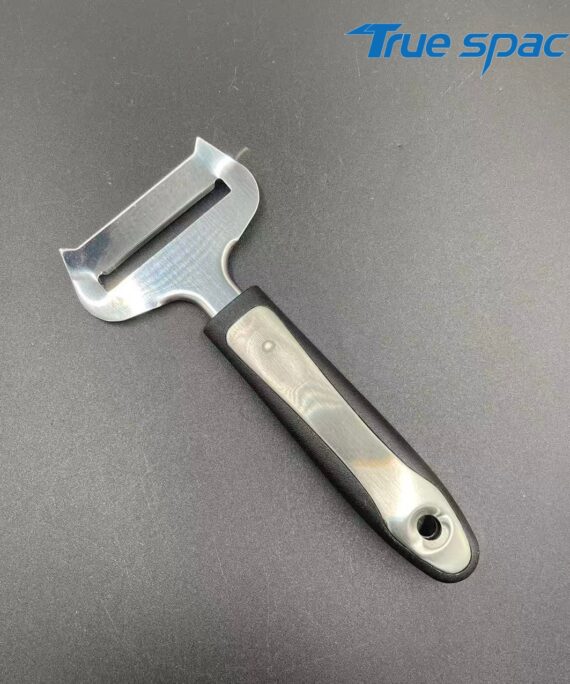 Kitchen small tools: stainless steel fruit and potato peeler, cheese slicer