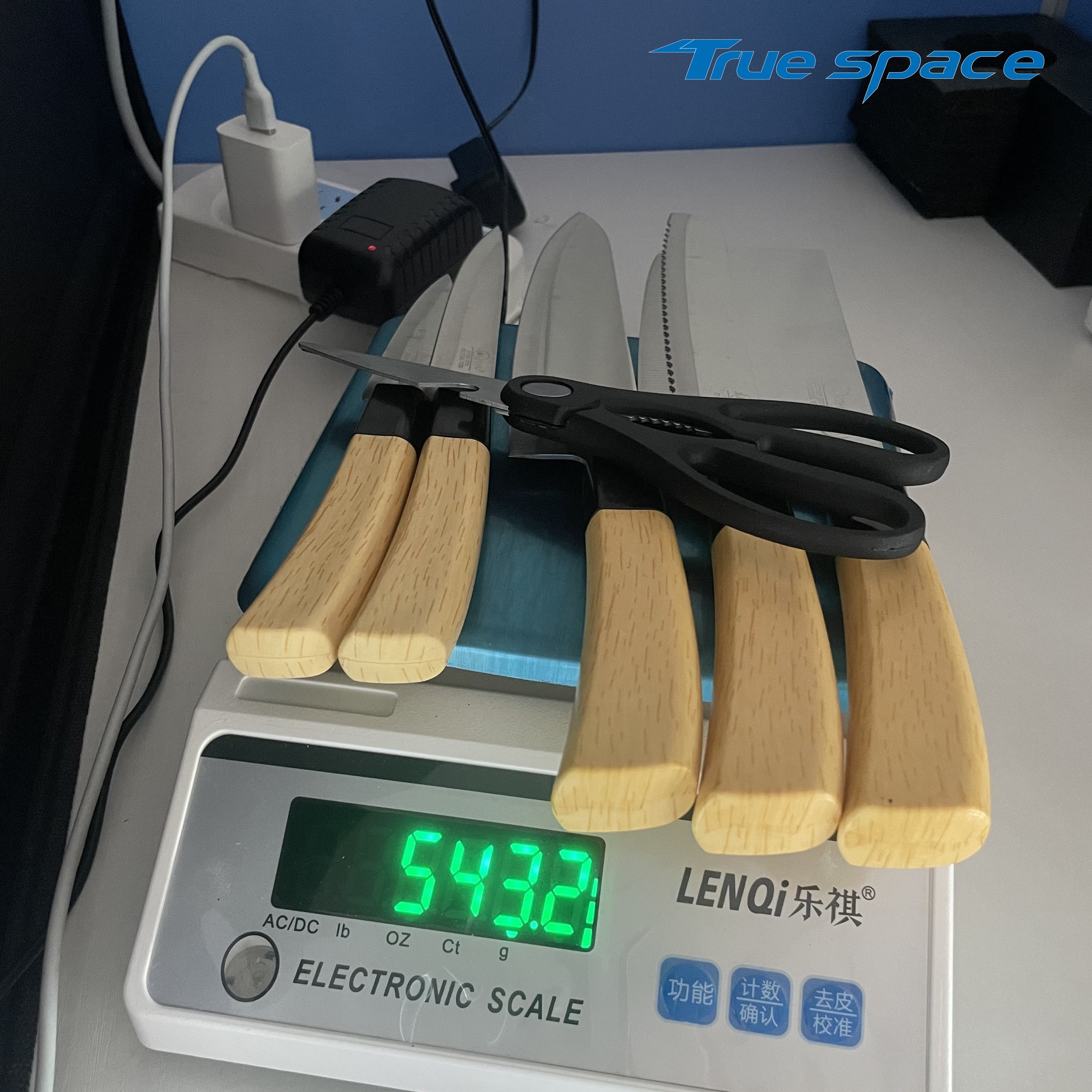 High-quality 6pcs Wooden Handle Stainless Steel Knife Set with Acrylic Stand - Image 15