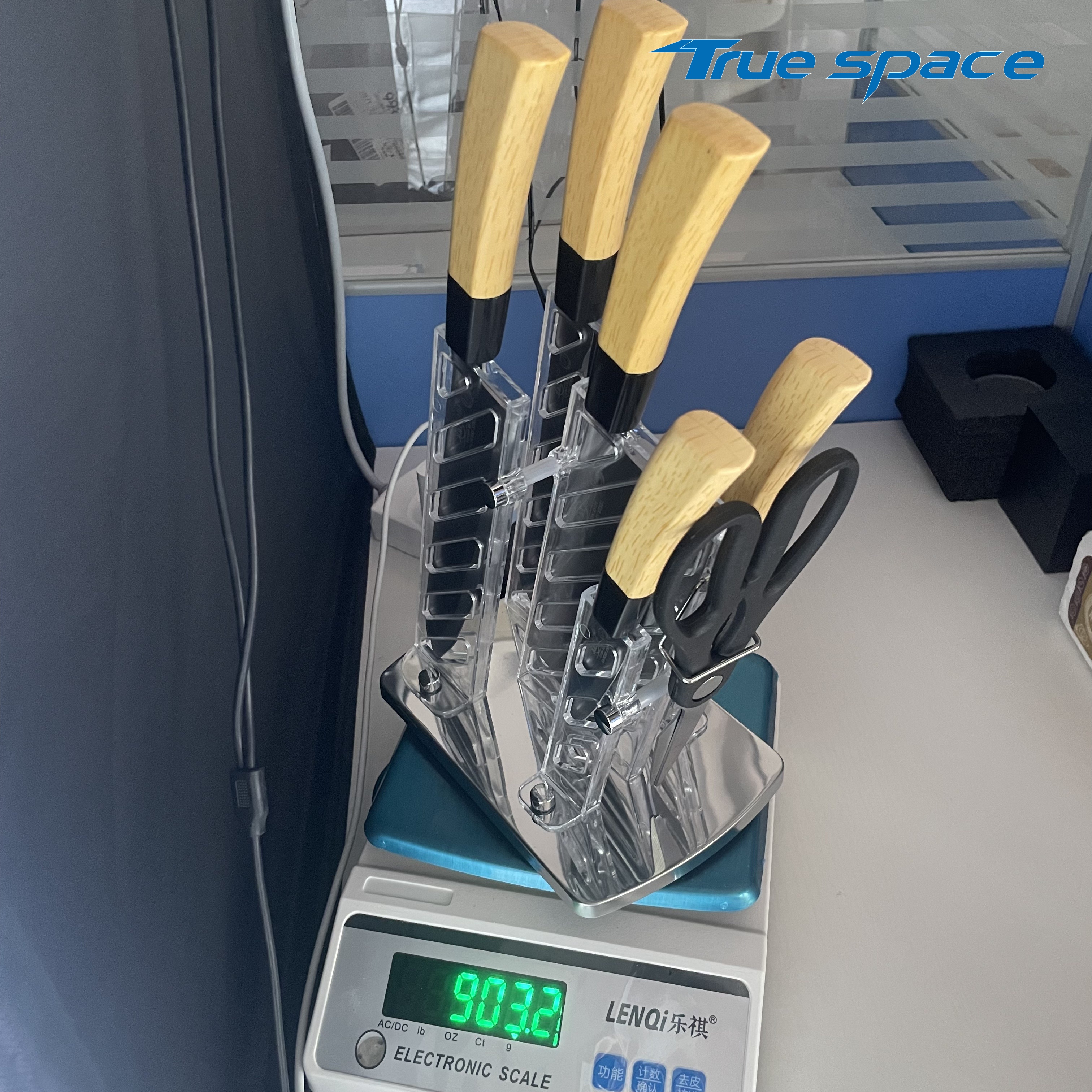 High-quality 6pcs Wooden Handle Stainless Steel Knife Set with Acrylic Stand - Image 17